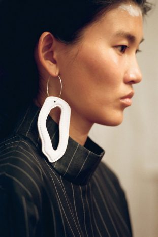 INA NIEHOFF - BACKSTAGE AT WILLIAM FAN SS17