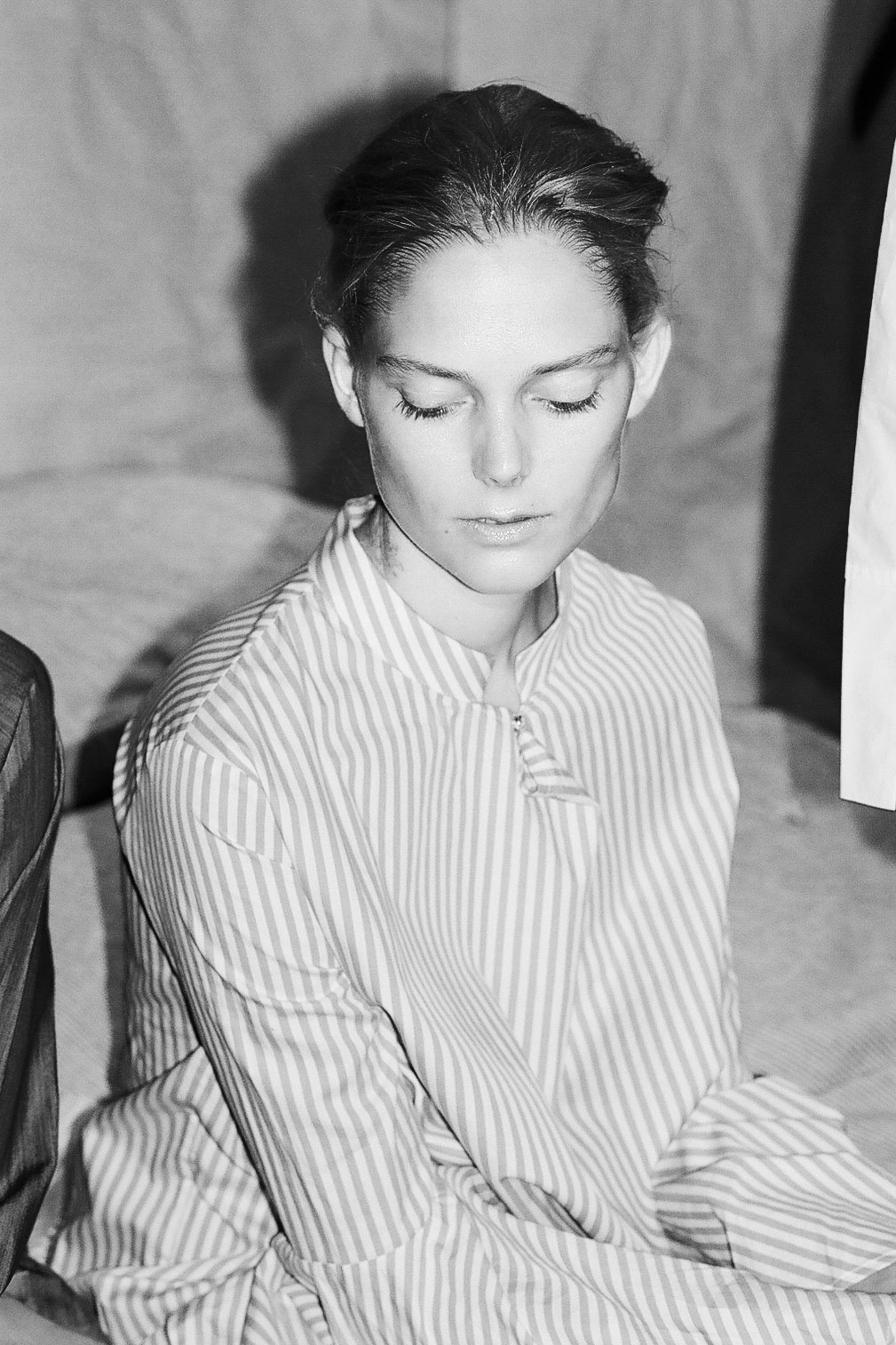 INA NIEHOFF - BACKSTAGE AT WILLIAM FAN SS17