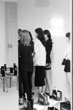 INA NIEHOFF - BACKSTAGE AT WILLIAM FAN SS17