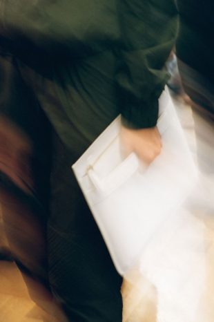 INA NIEHOFF - BACKSTAGE AT WILLIAM FAN SS17