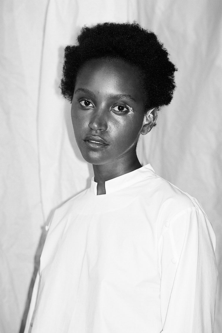 INA NIEHOFF - BACKSTAGE AT WILLIAM FAN SS17