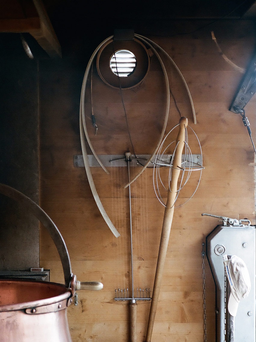 INA NIEHOFF - Itineraries of Taste