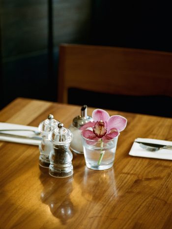 INA NIEHOFF - Itineraries of Taste