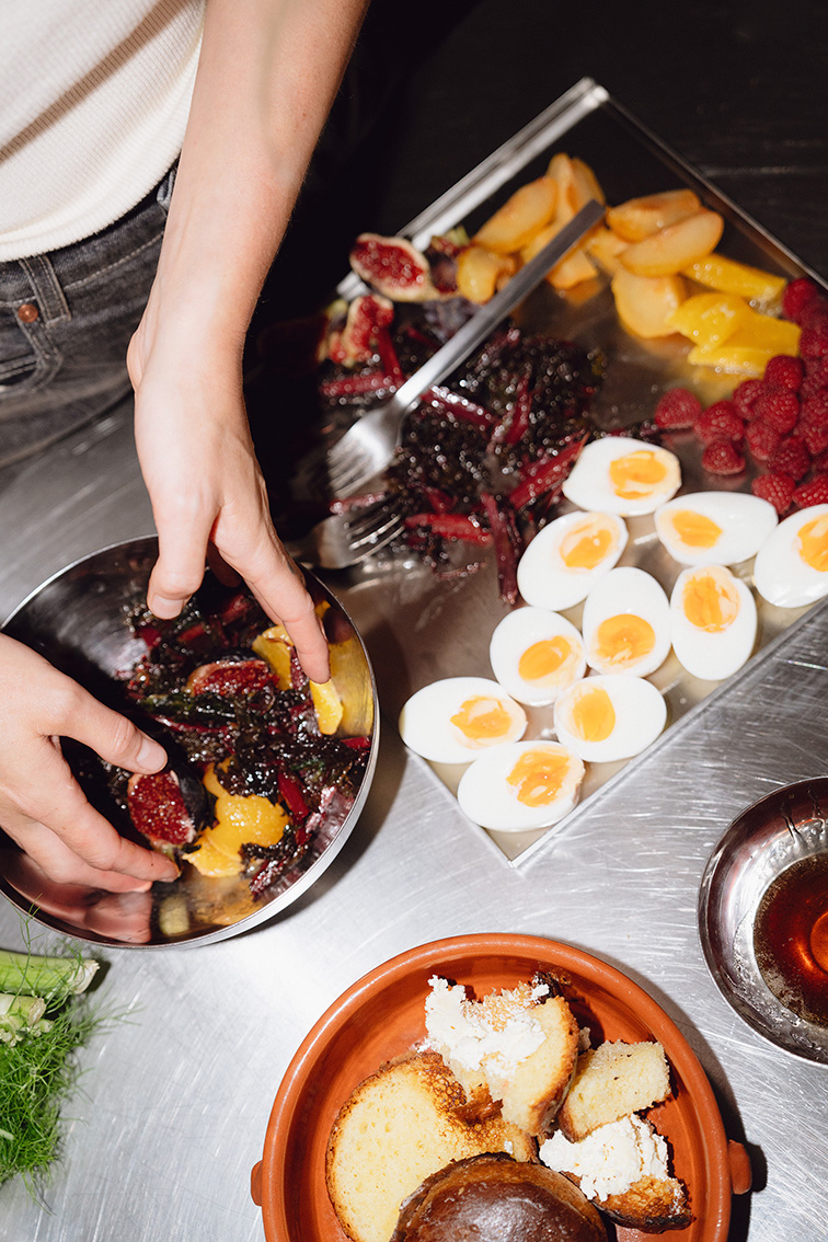 INA NIEHOFF - CHELSEA TUROWSKY SALAD DAYS FOR MONO